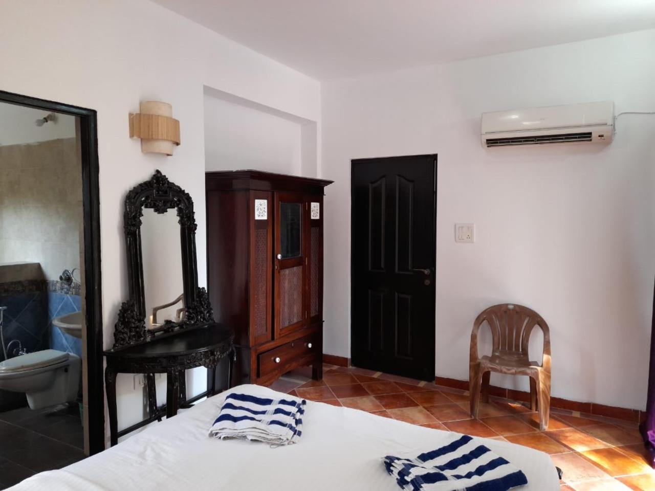 Appartamento Aquavista At Casaphilomena Calangute Esterno foto
